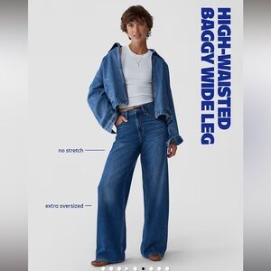 Old Navy Extra High-Rise Flare Trousers in Blue